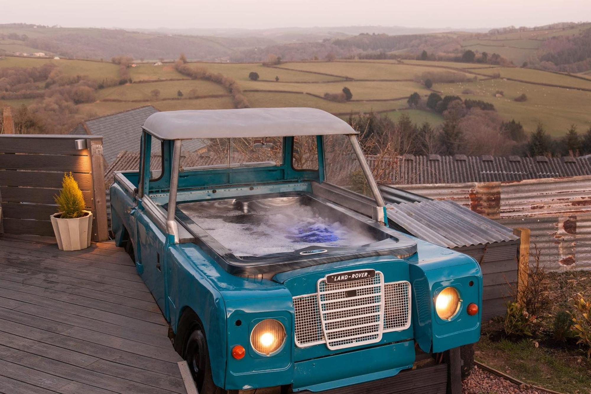 Bluebird Penthouse & Land Rover Hot Tub Villa High Bickington Dış mekan fotoğraf